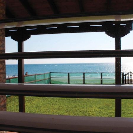 Panorama Beach House, 5 Meters To The Sea Перволия Экстерьер фото