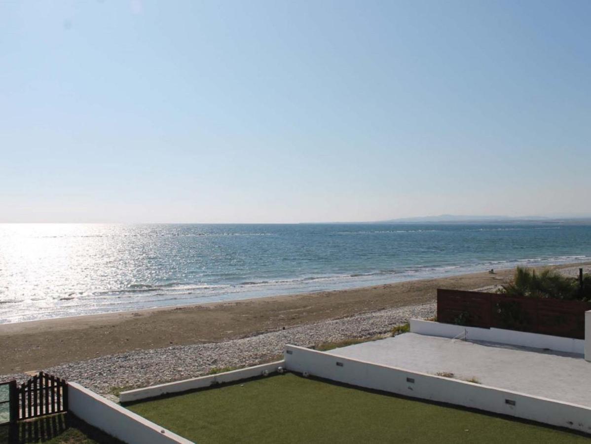 Panorama Beach House, 5 Meters To The Sea Перволия Экстерьер фото