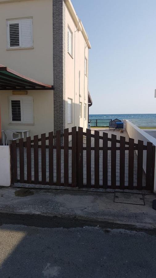 Panorama Beach House, 5 Meters To The Sea Перволия Экстерьер фото